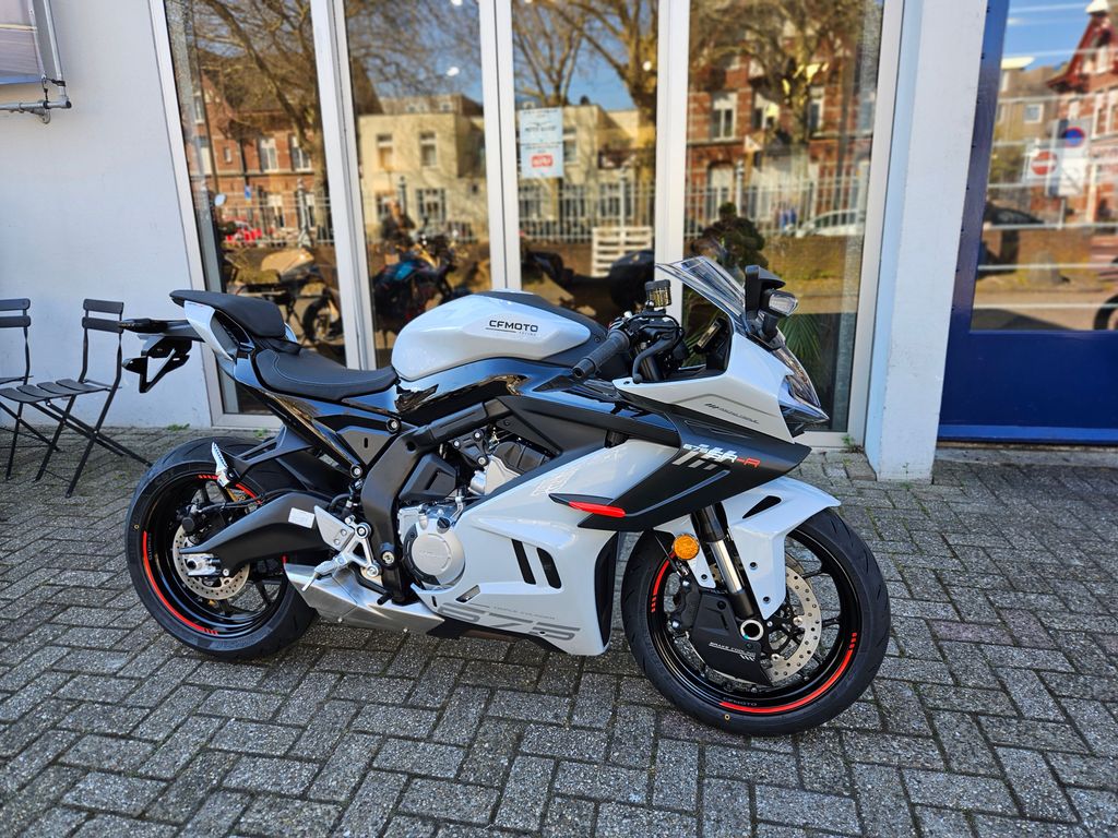 CFMOTO 675 SR-R