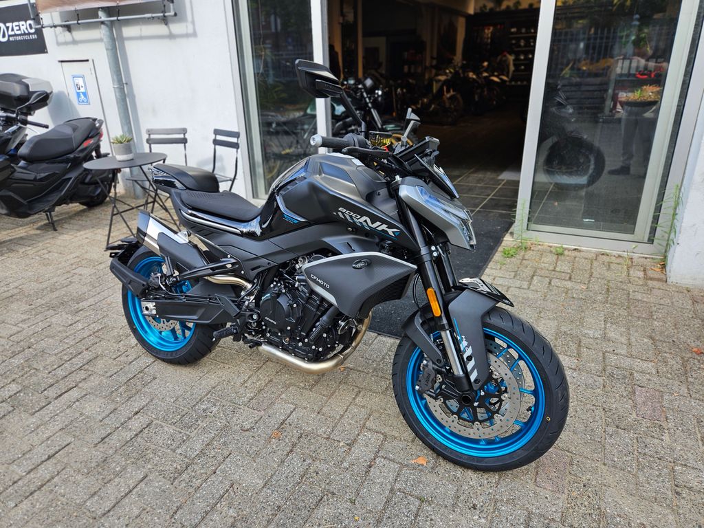 CFMOTO 800 NK Advanced