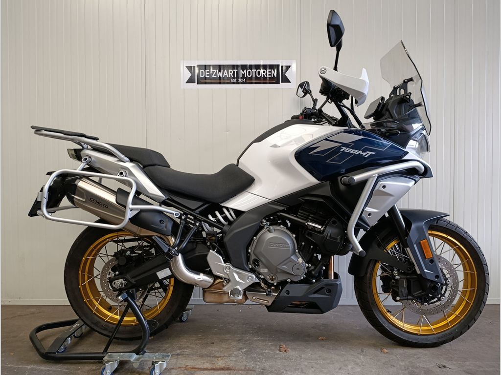 CFMOTO 700 MT Adventure