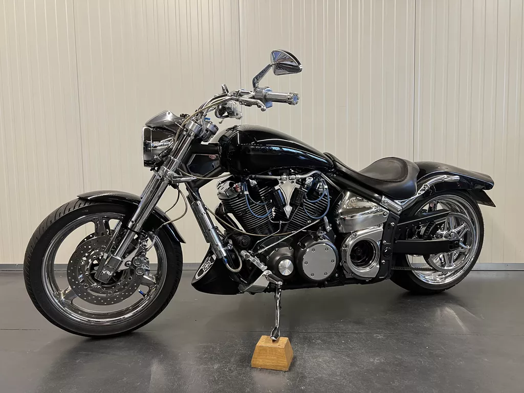 Yamaha XV 1700 Warrior
