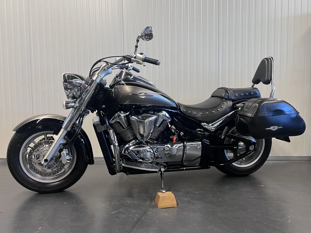 Suzuki Intruder C1800R