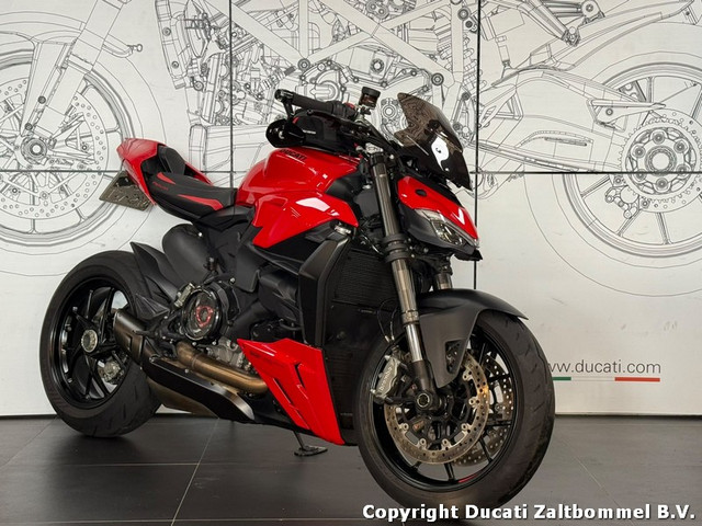 Ducati Streetfighter V2