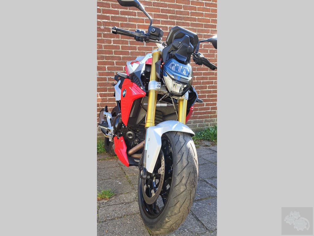BMW F 900R