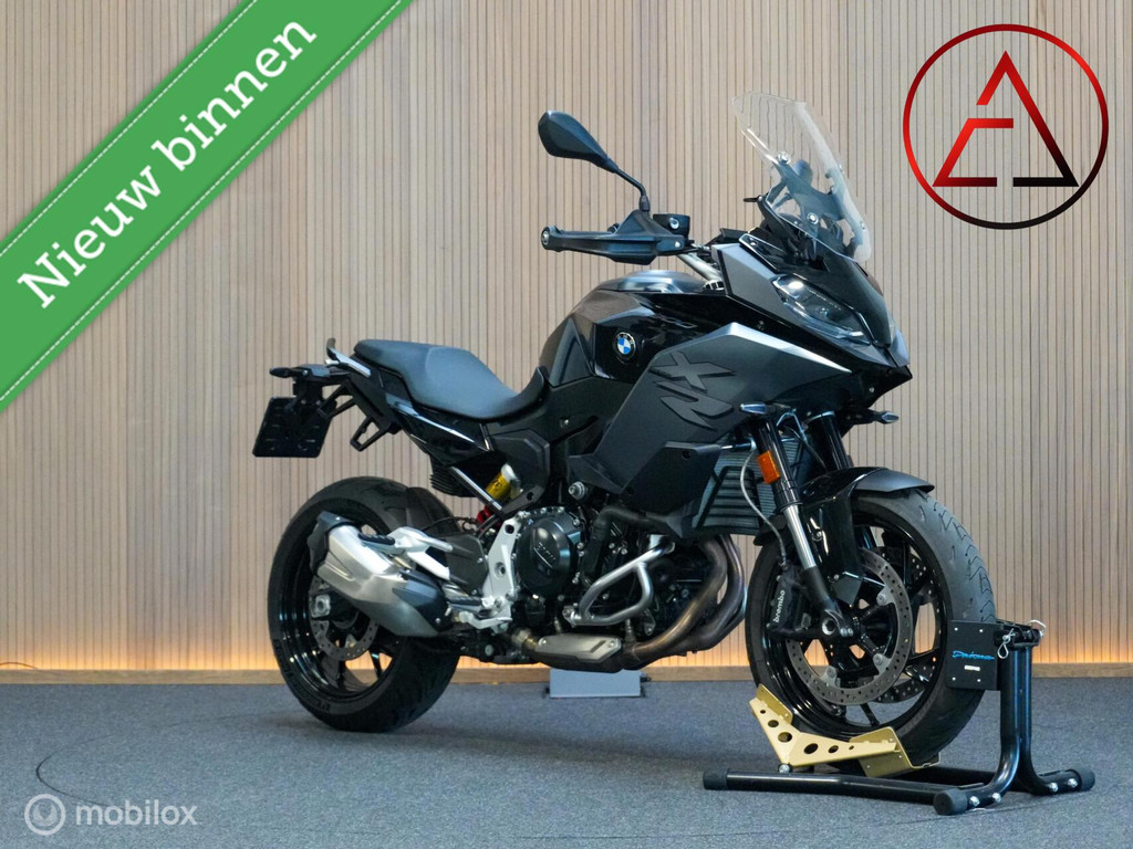 BMW F900 XR