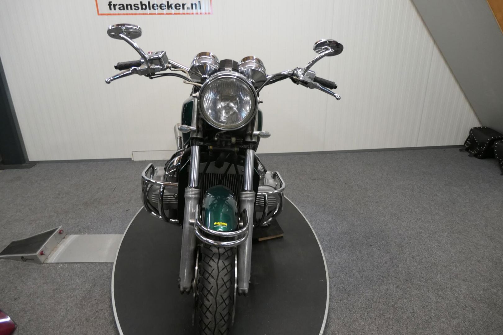 thumb-1