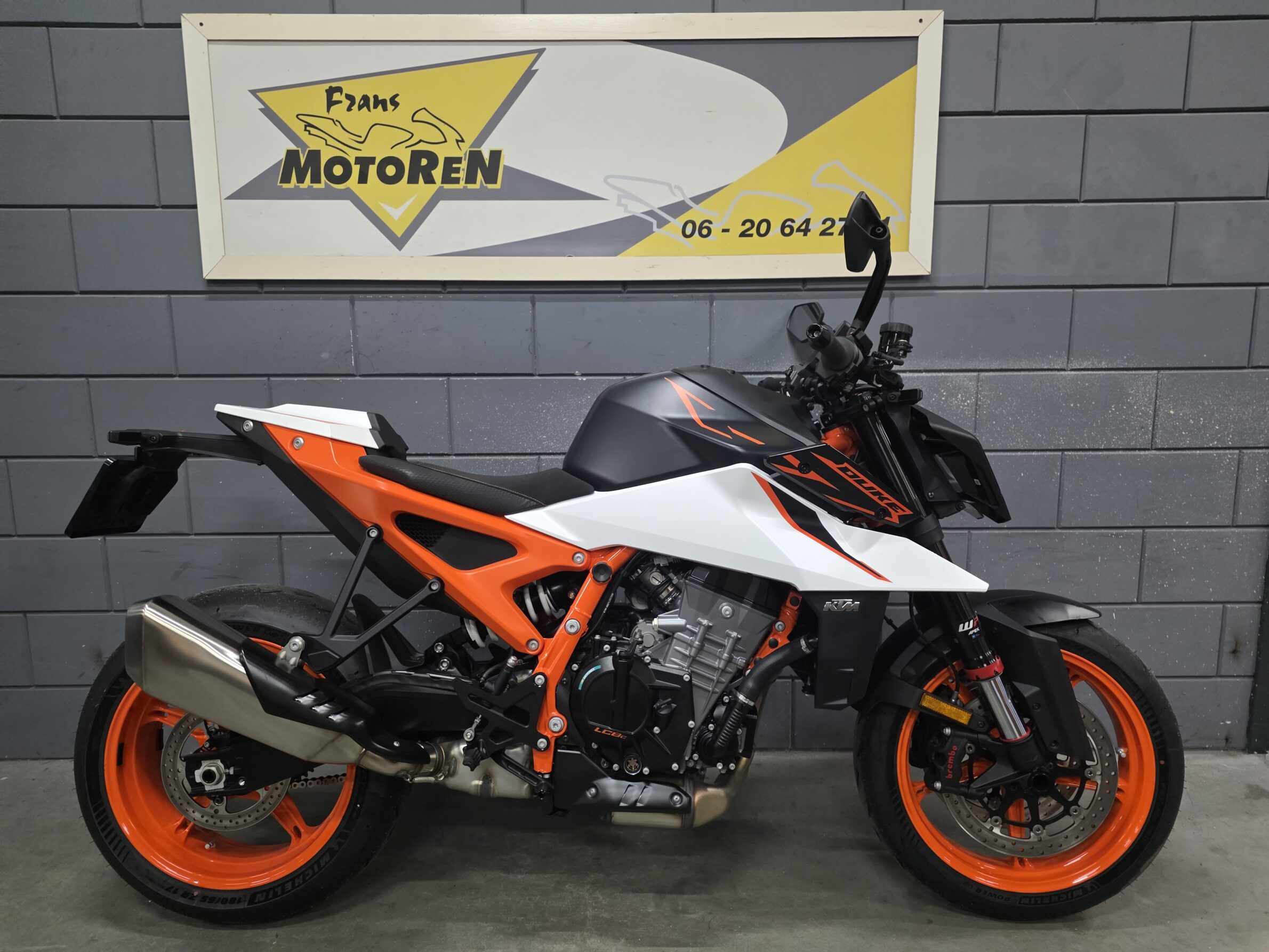 KTM 990 Duke R