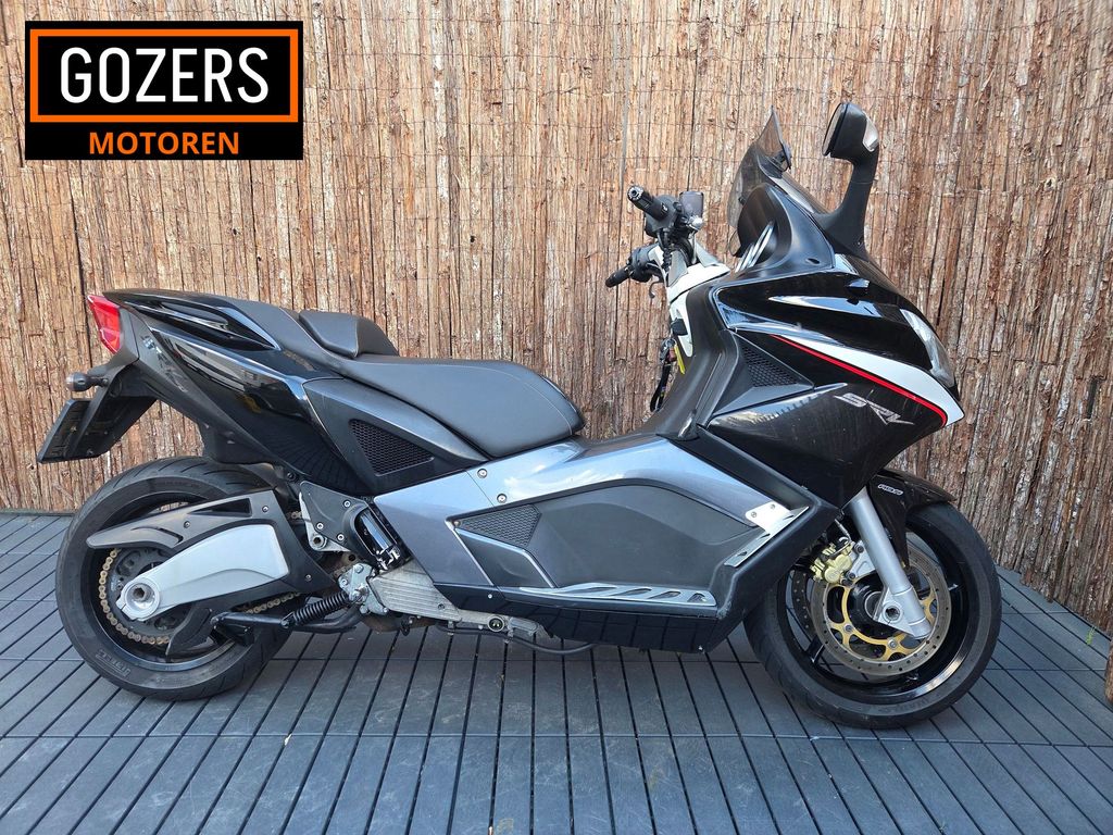 Aprilia SRV 850 Maxi