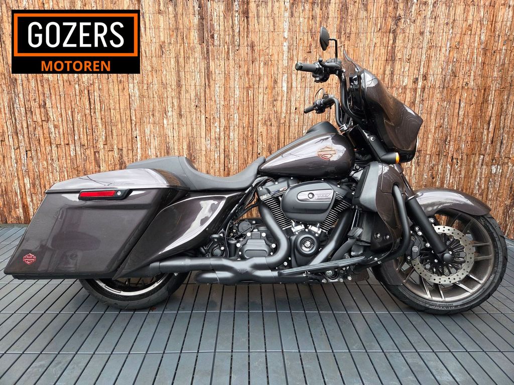 Harley-Davidson FLHX Street Glide