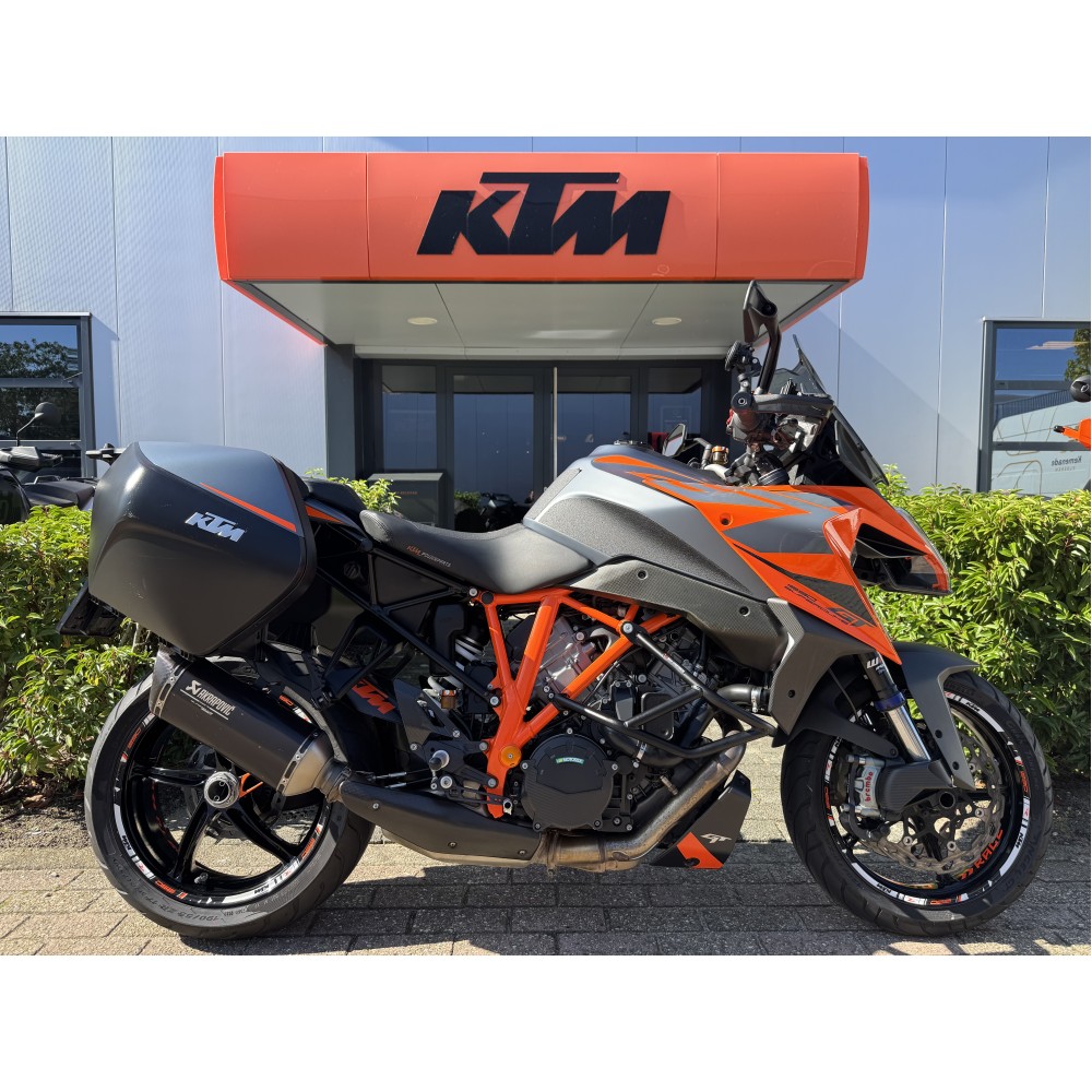 KTM 1290 Super Duke GT