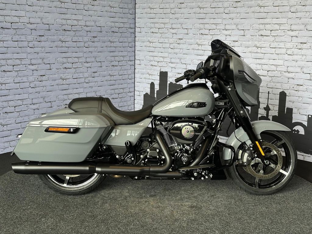Harley-Davidson FLHX Street Glide