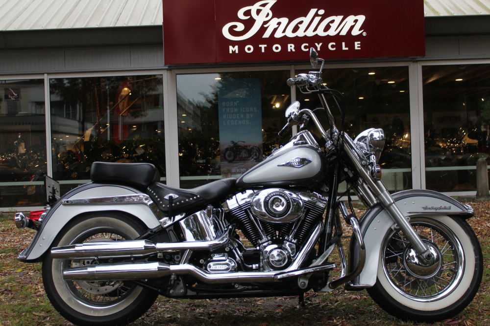 Harley-Davidson FLSTC Heritage Softail Classic