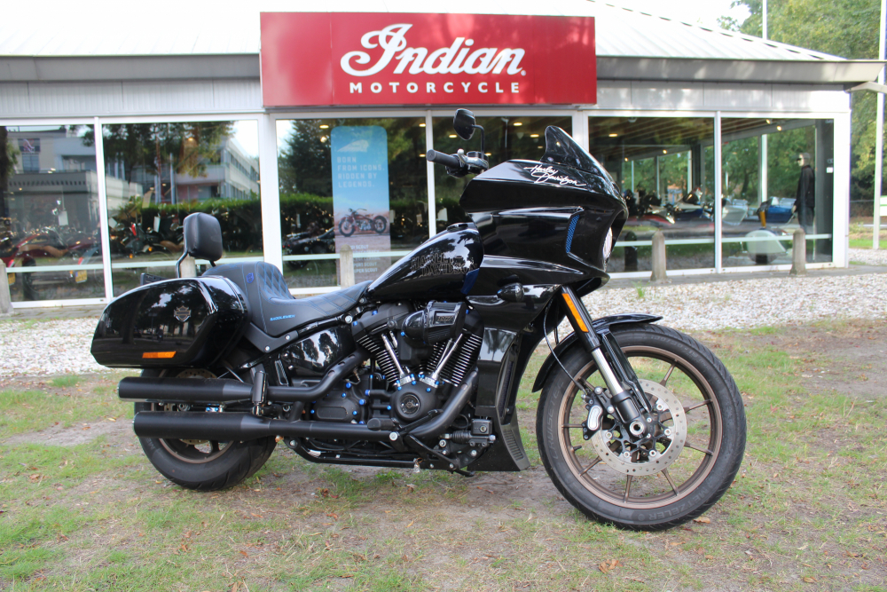 Harley-Davidson FXLRST Low Rider ST