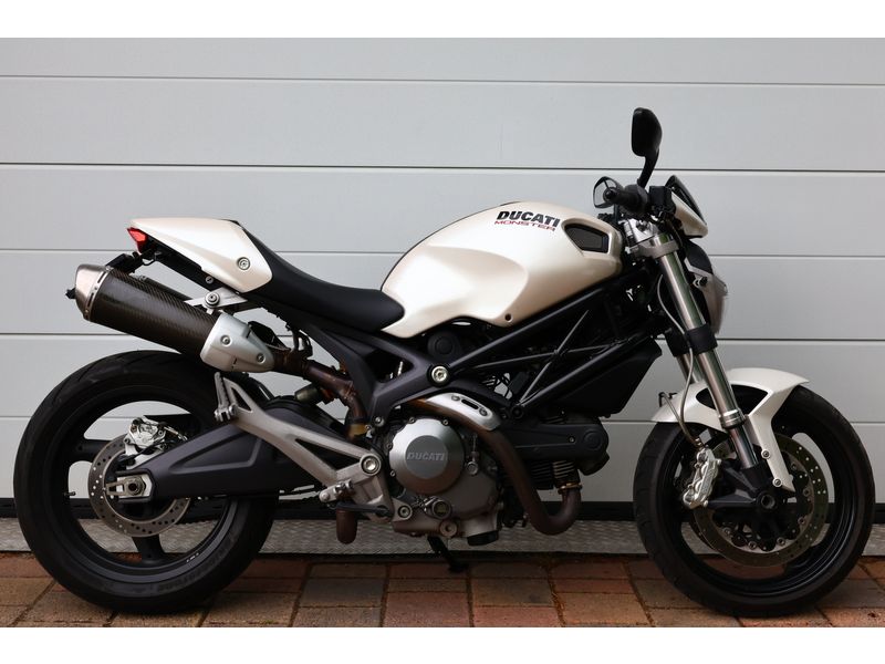 Ducati Monster +