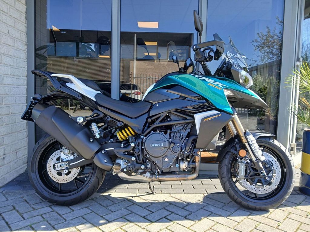 Benelli TRK 902 Stradale