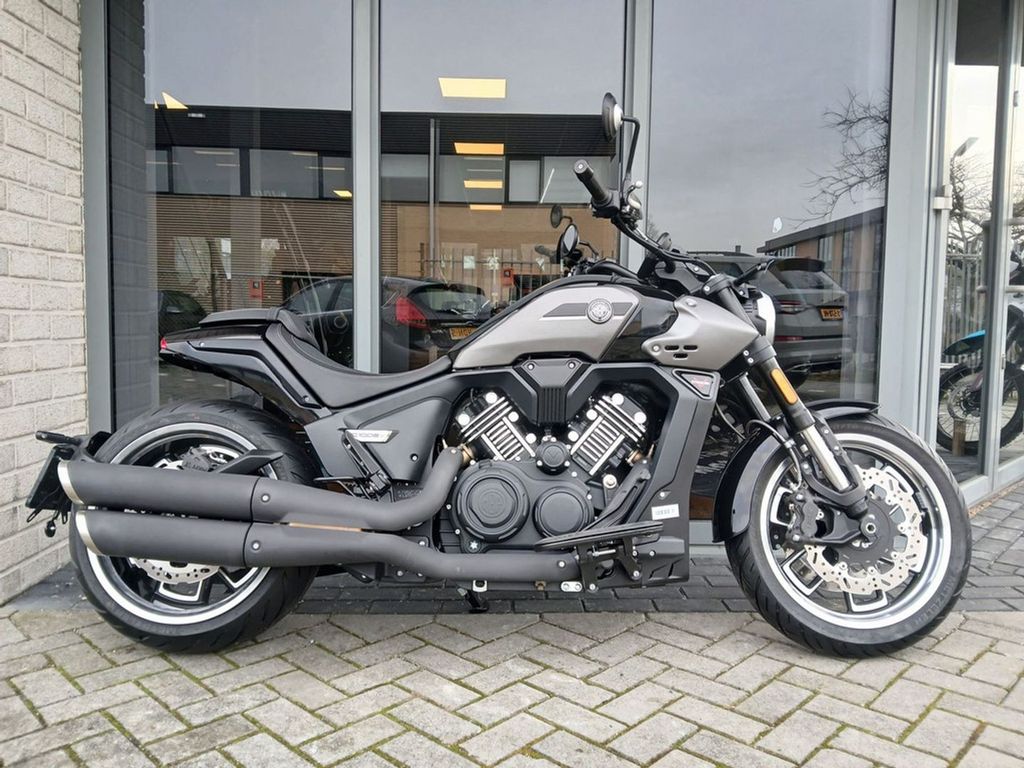 Morbidelli C 1002 V