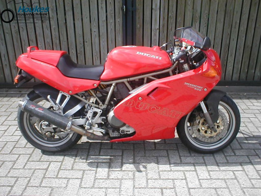 Ducati 900 SS