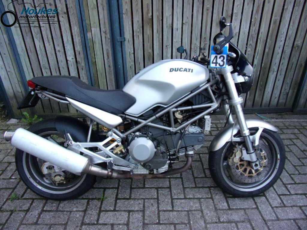 Ducati M 900 Metallic