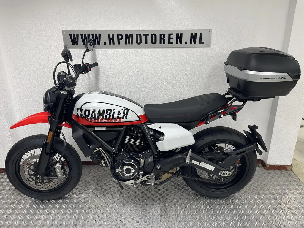 Ducati Scrambler 800 Urban Motard