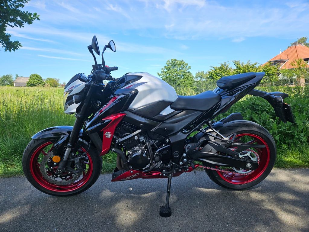 Suzuki GSX-S 750