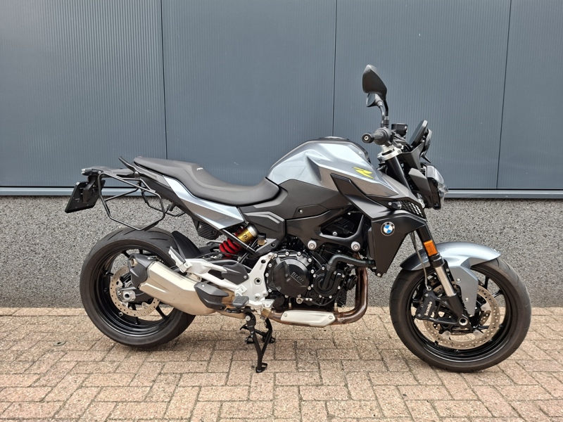 BMW F 900R