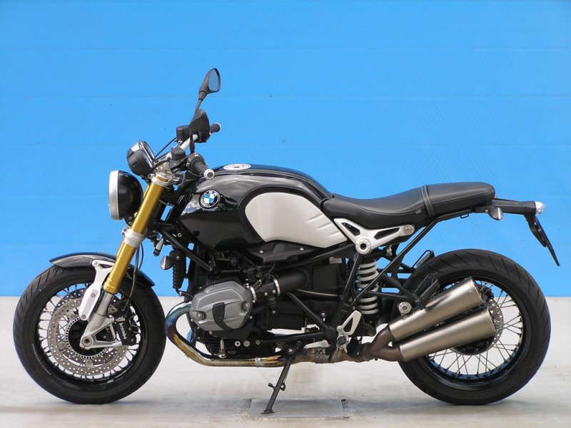 BMW R nineT