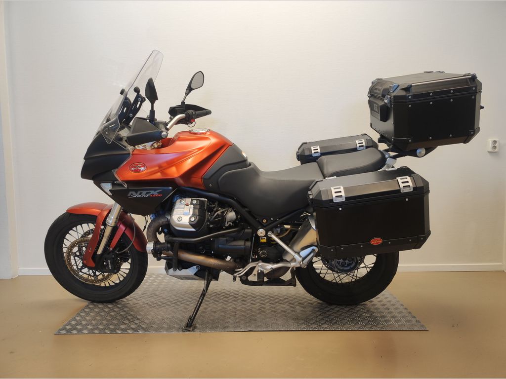 Moto Guzzi Stelvio 1200 8V