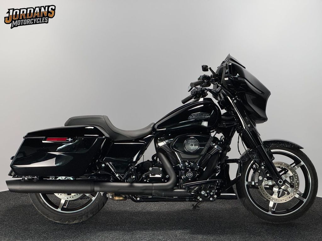 Harley-Davidson FLHX Street Glide