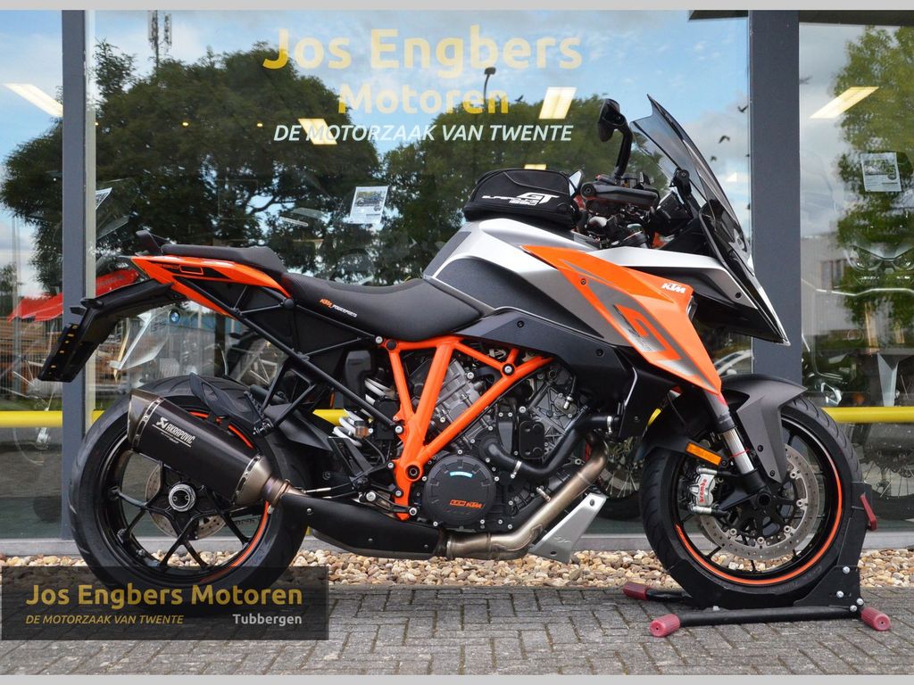 KTM 1290 Super Duke GT