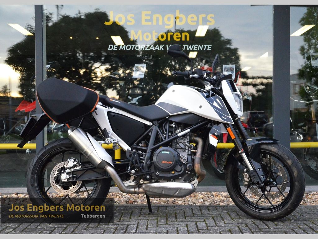 KTM 690 Duke