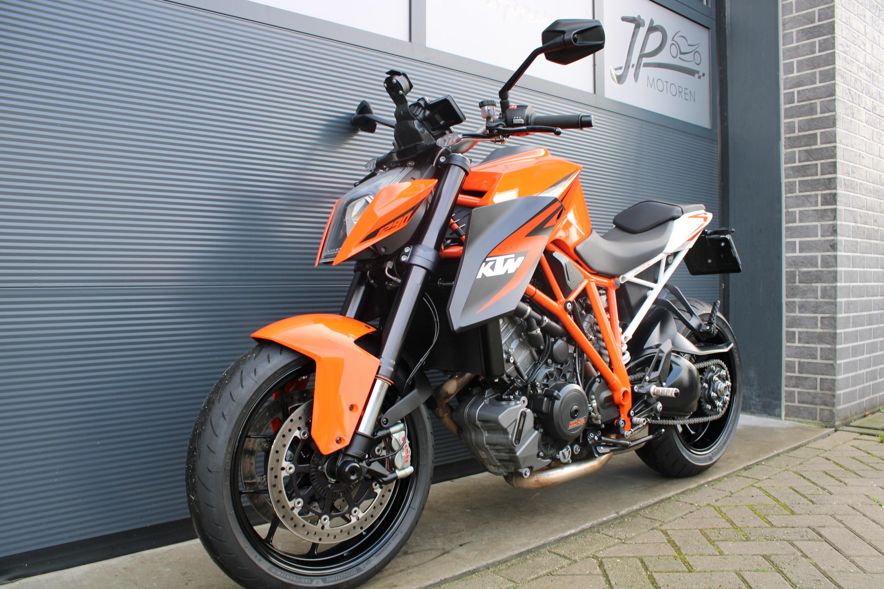 KTM 1290 Super Duke R