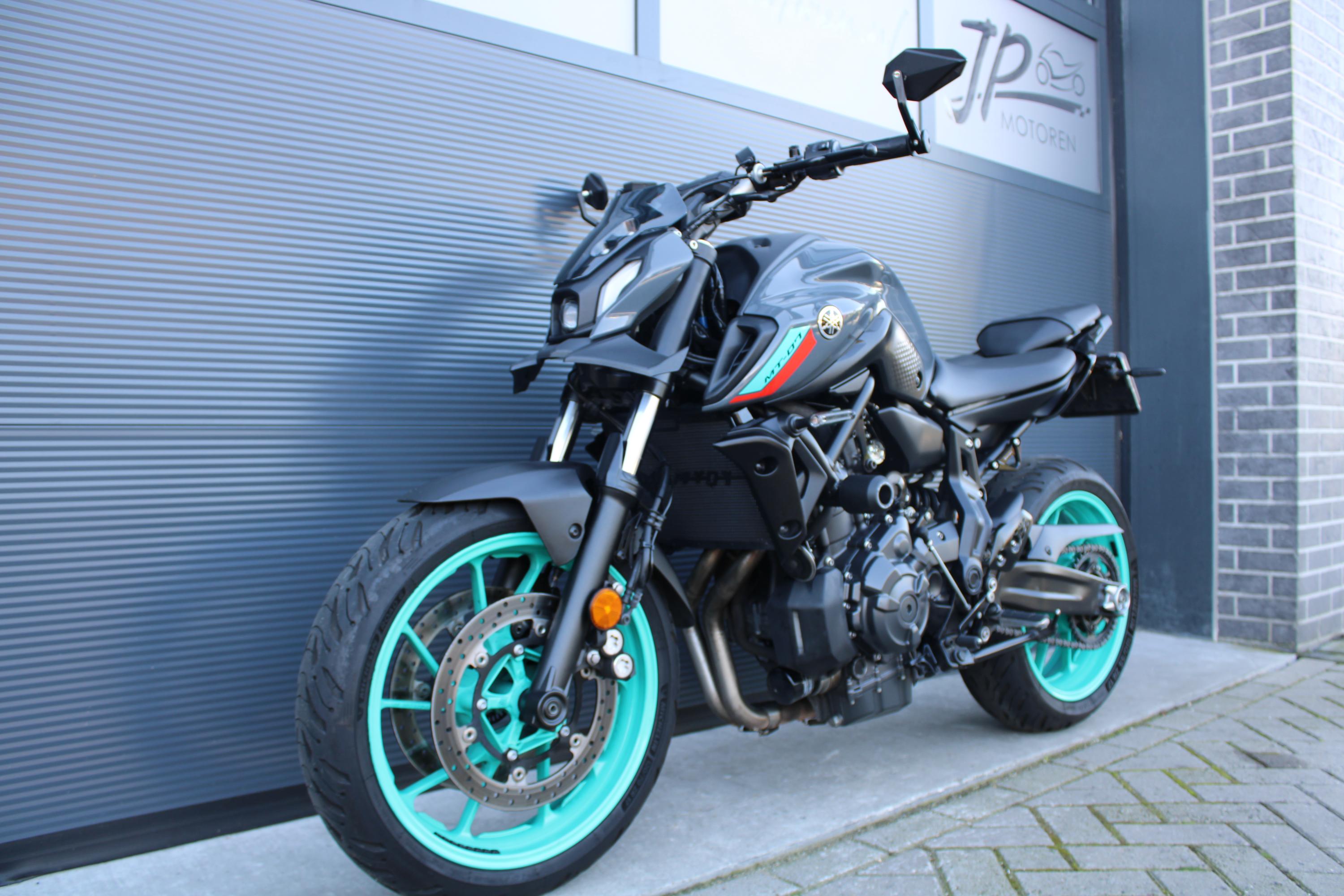 Yamaha MT 25