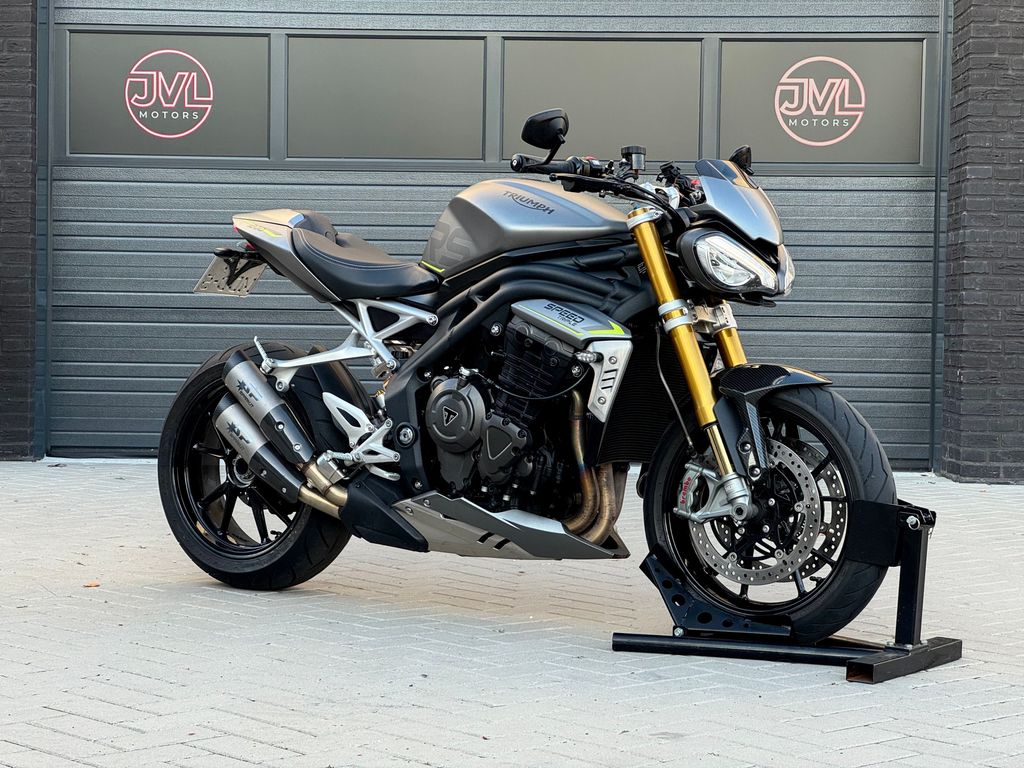 Triumph Speed Triple 1200RS