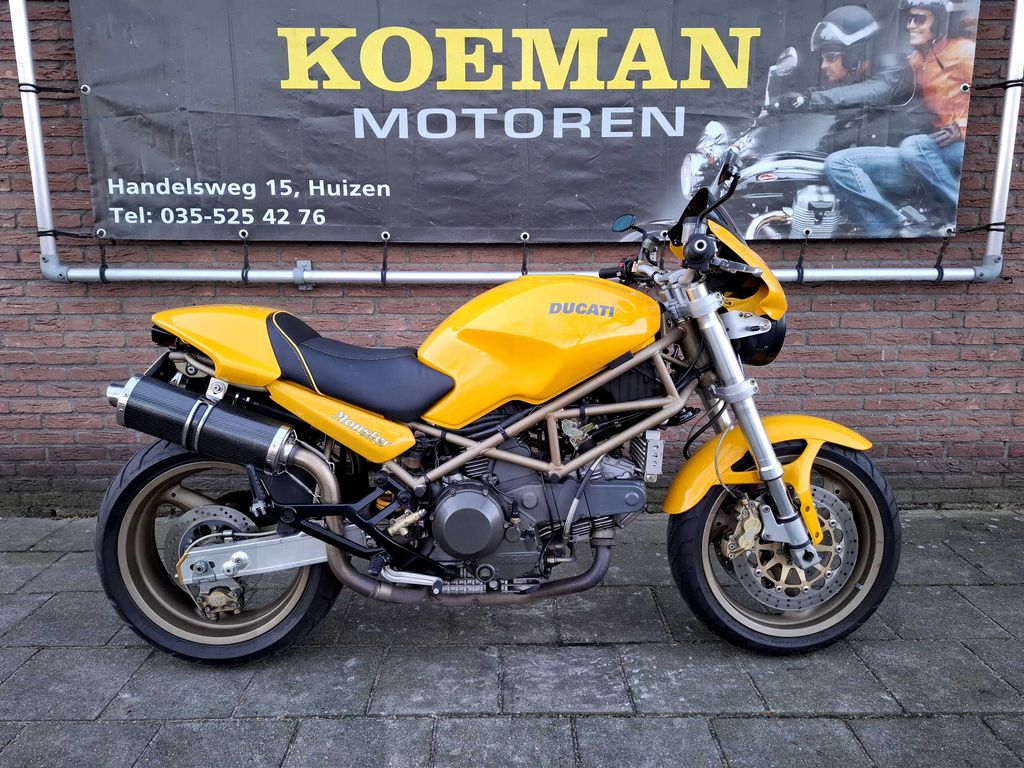 Ducati 900 Monster