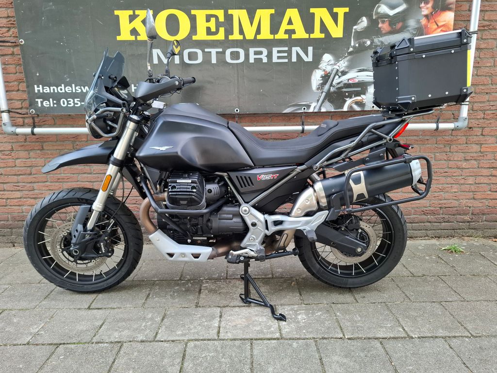 Moto Guzzi V85 TT Evocative