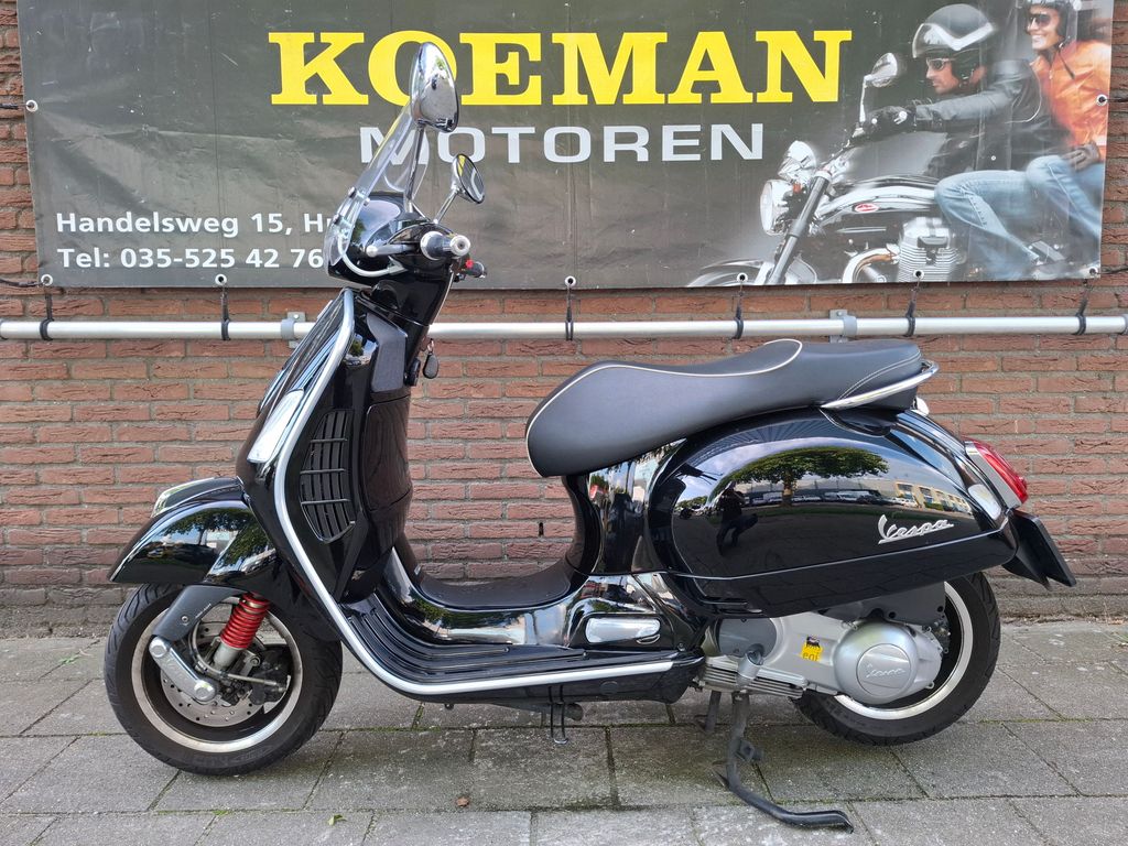 Vespa GTS 300