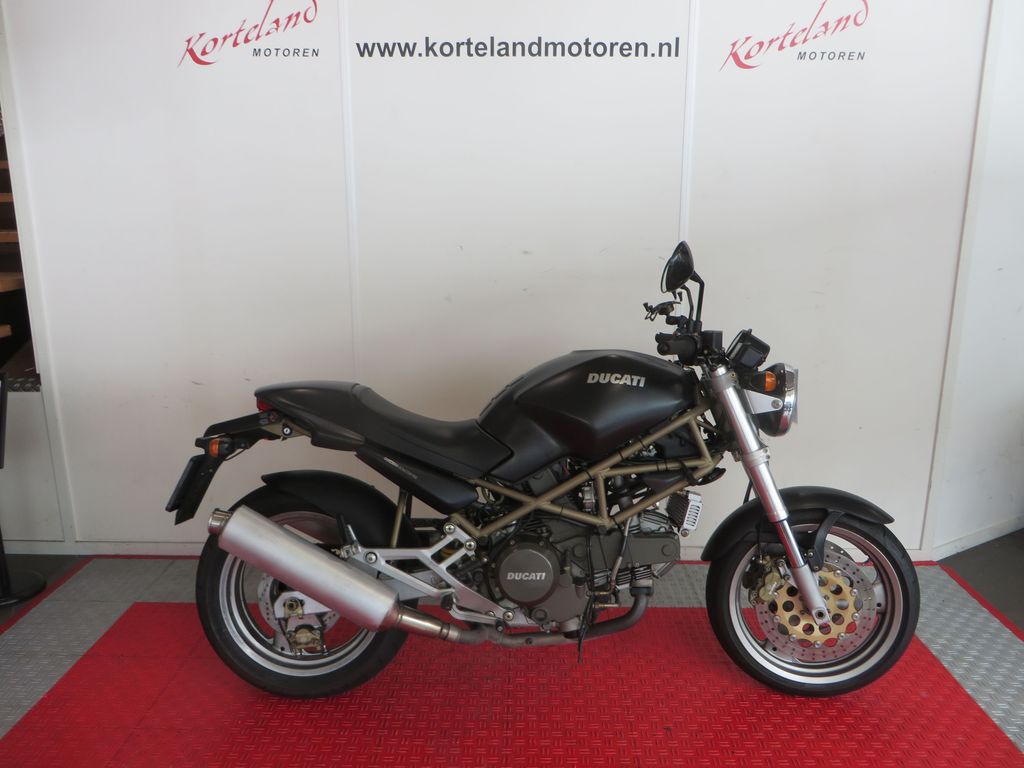 Ducati Monster 750