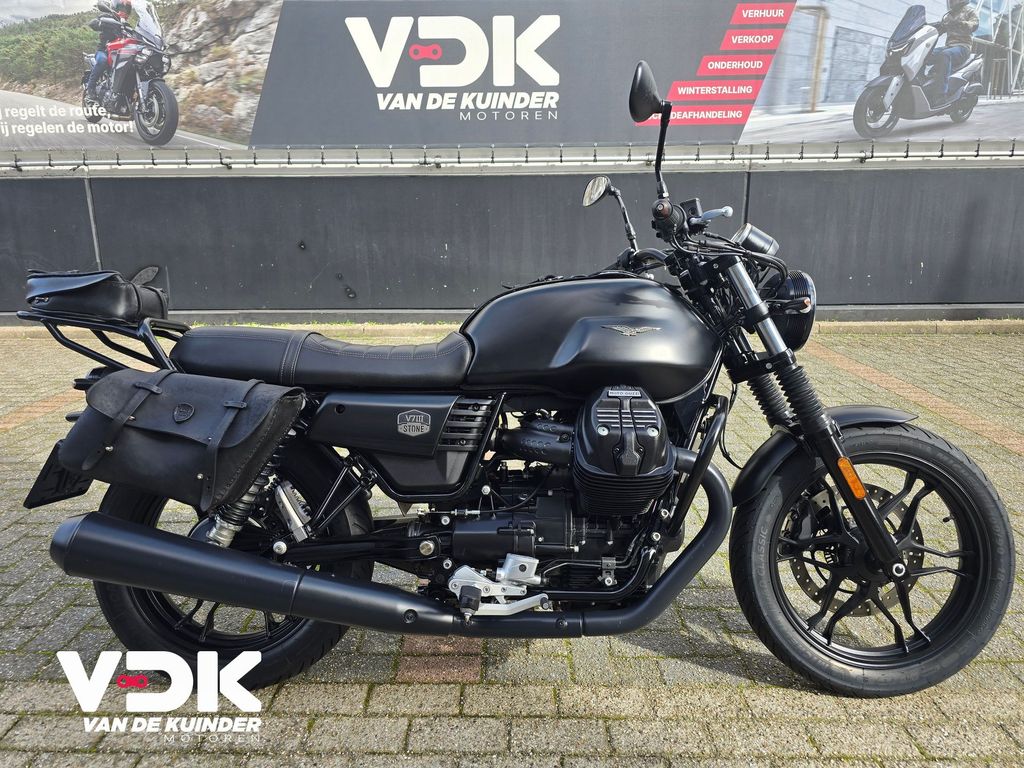 Moto Guzzi V7 850 Stone