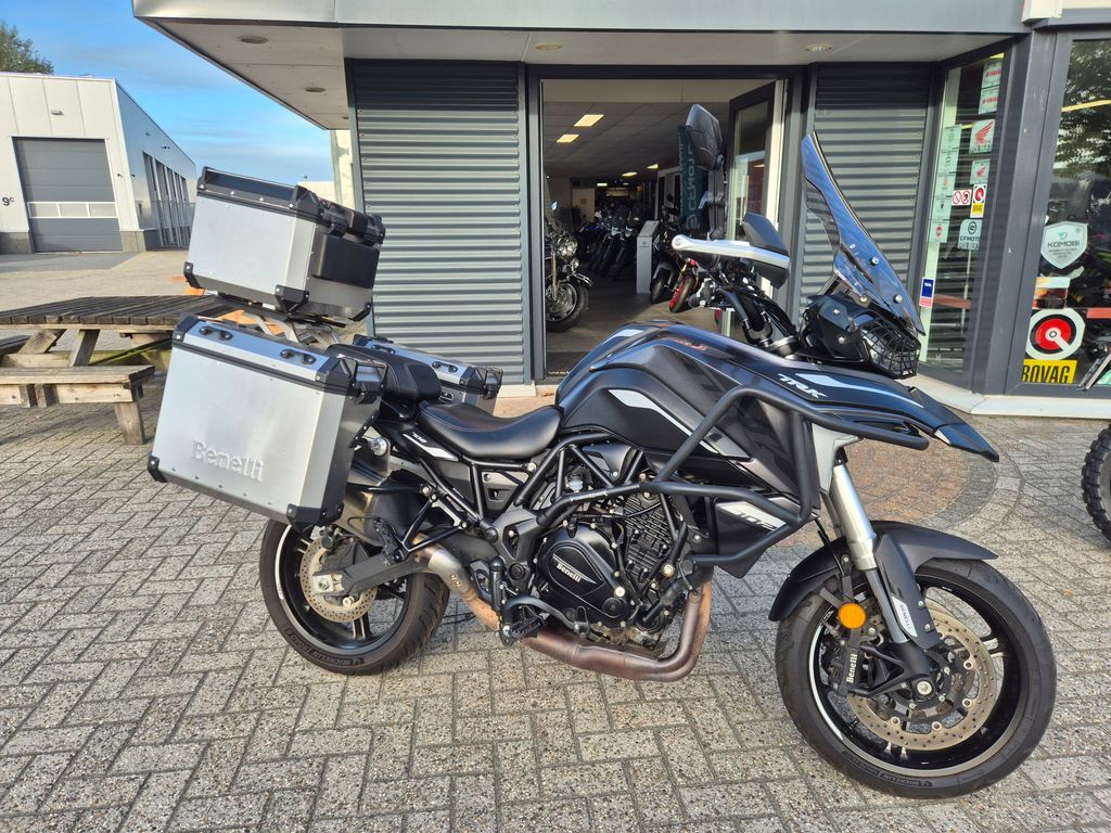 Benelli TRK 702 X