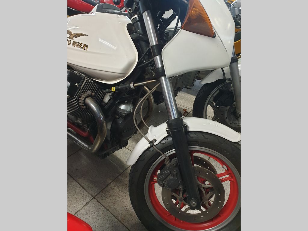 Moto Guzzi 1000 Le Mans