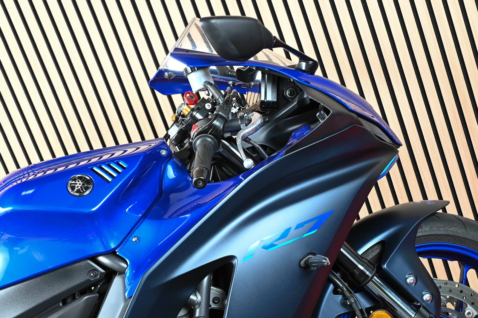 Yamaha YZF-R7