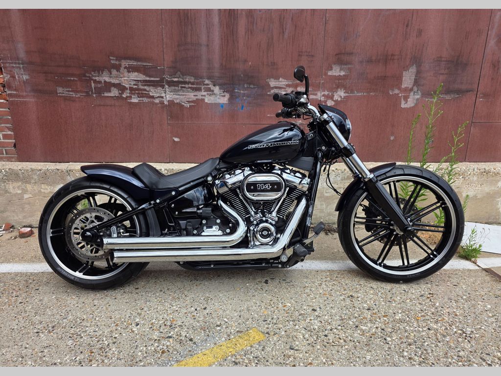 Harley-Davidson FXBRS Breakout 114