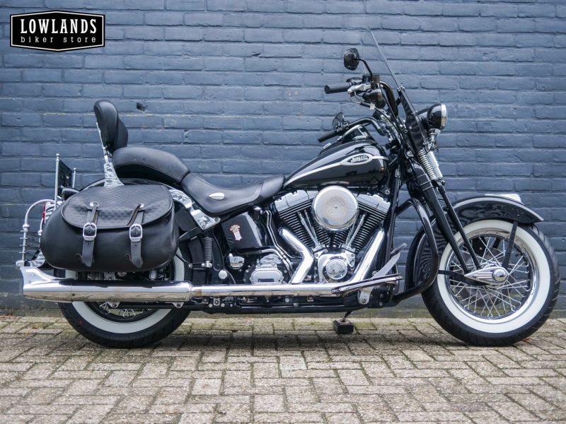 Harley-Davidson FLSTSCI Heritage Springer Classic