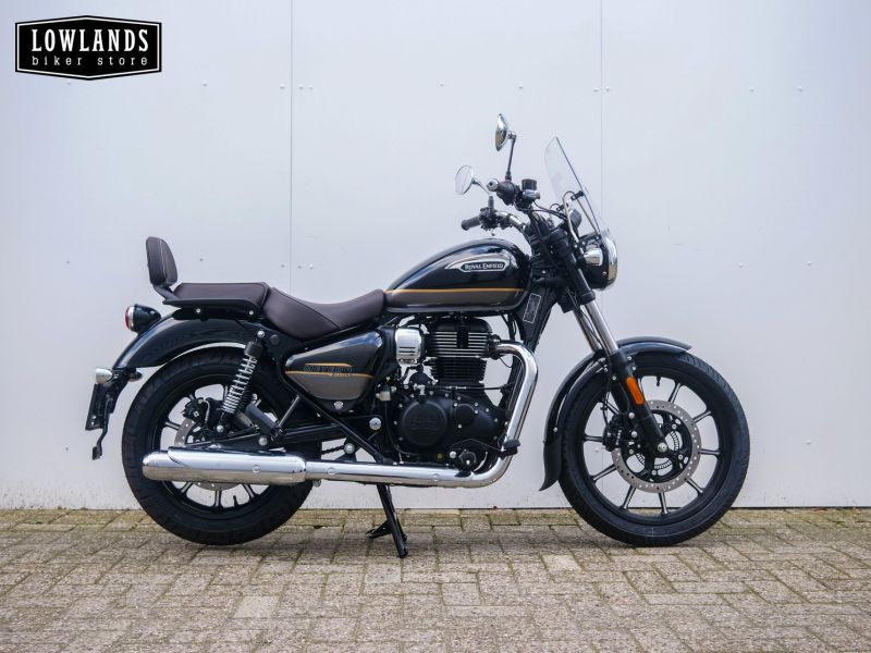 Royal Enfield Meteor 350 Supernova
