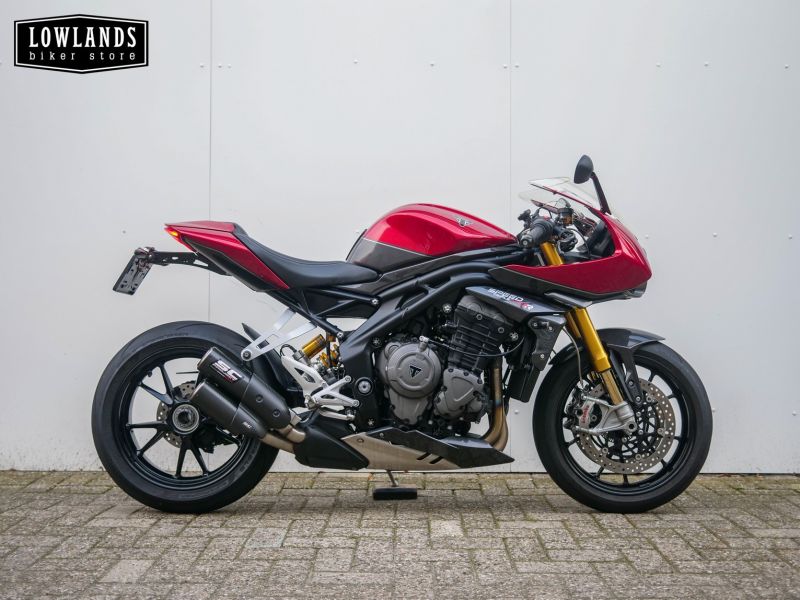 Triumph Speed Triple 1200RR