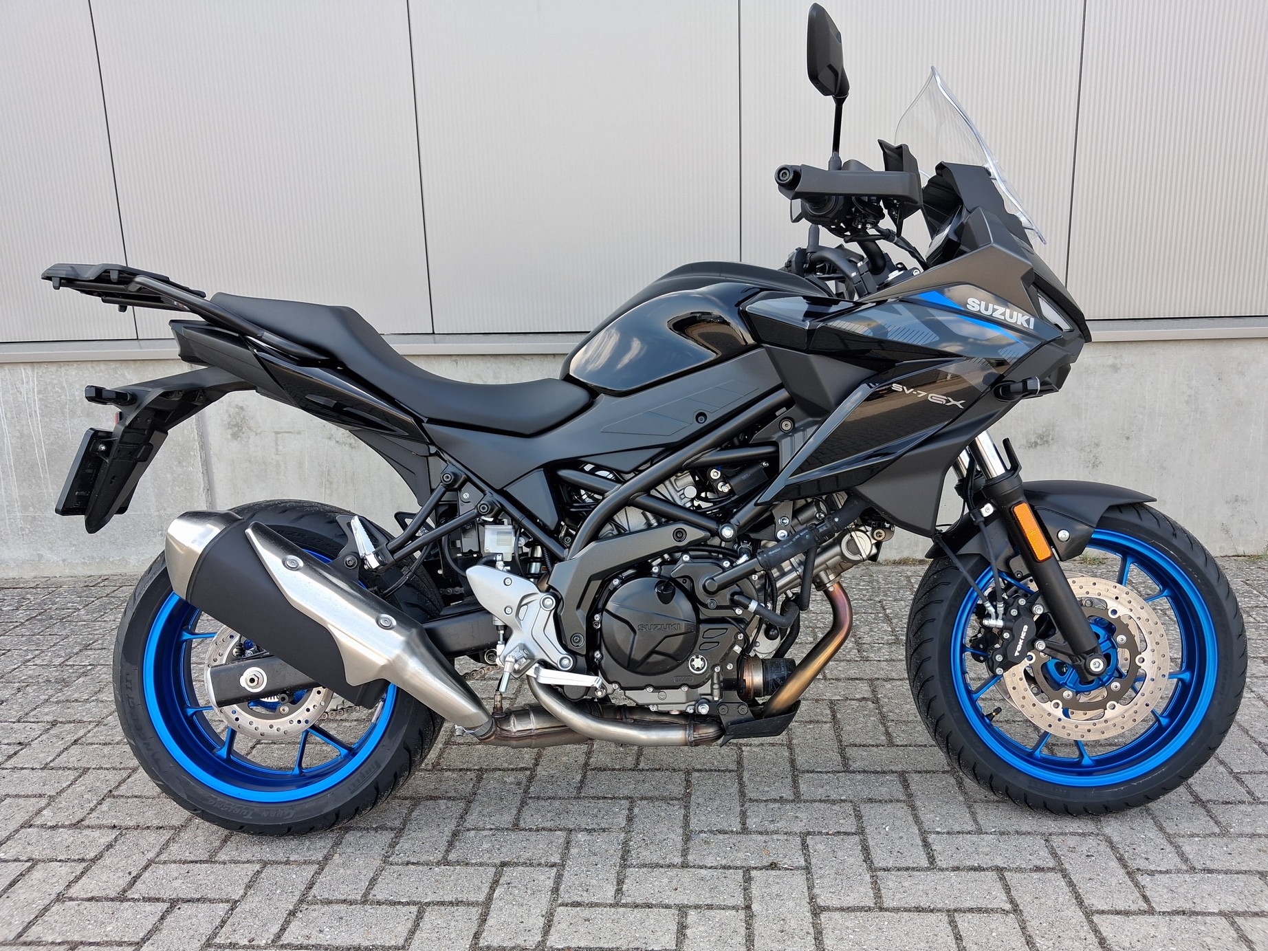 Suzuki SV-7GX