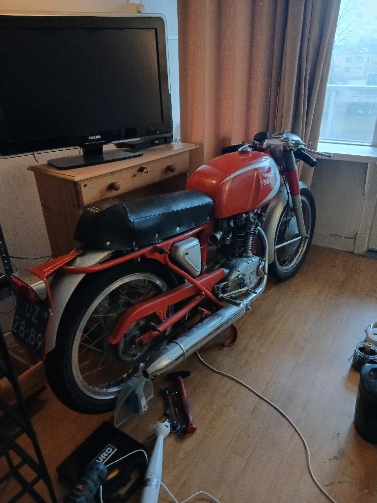 Ducati 250 Mach 1