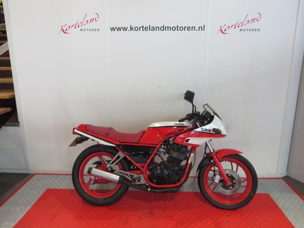 Yamaha SRX 250