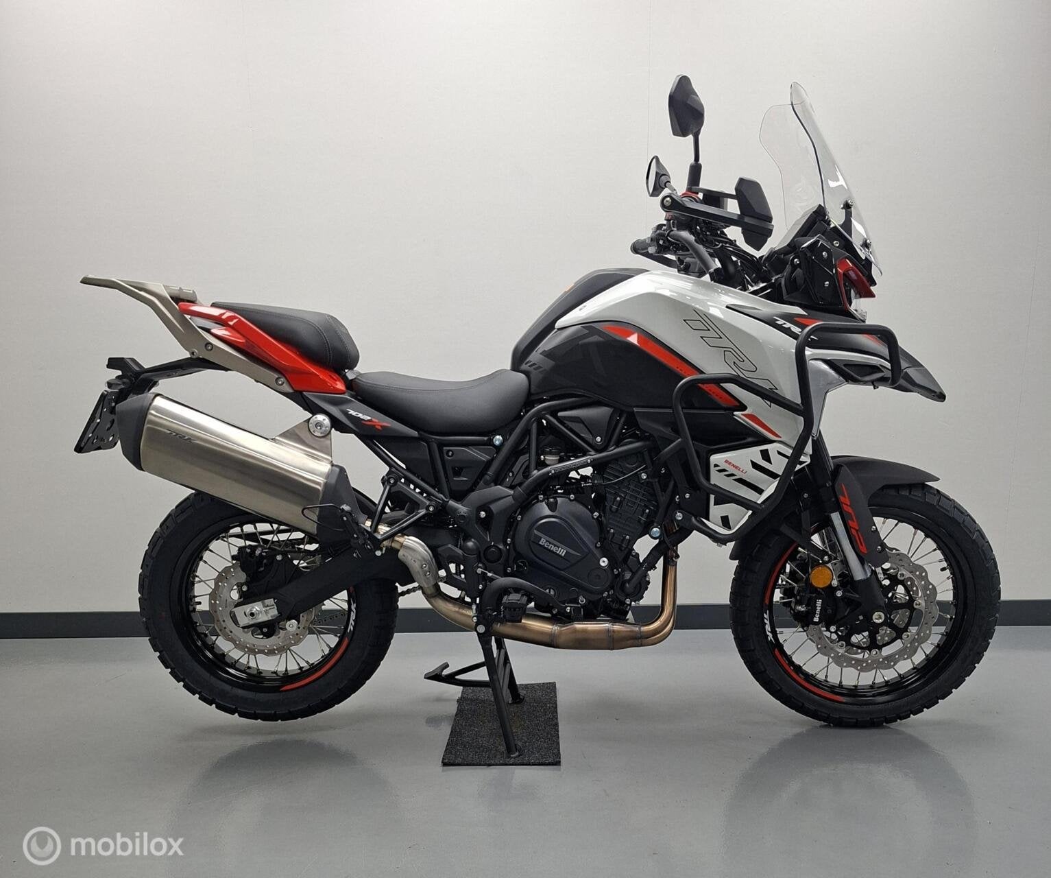 Benelli TRK 702 X