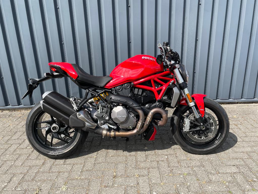 Ducati Monster 1200