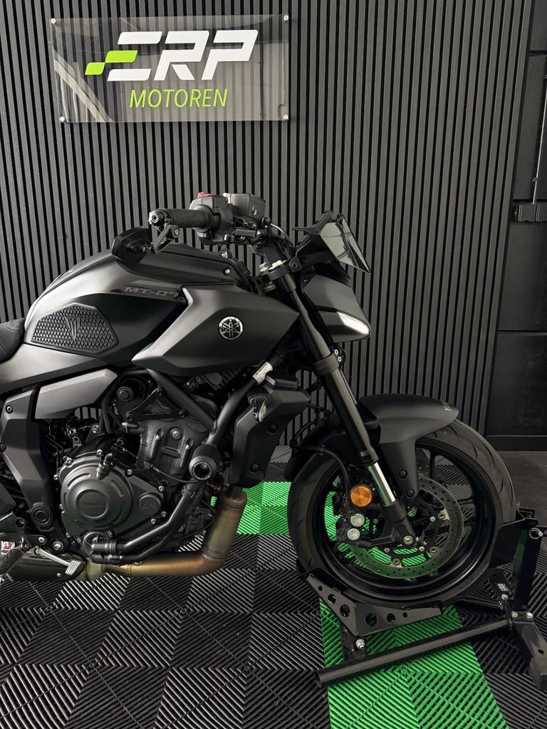thumb-1